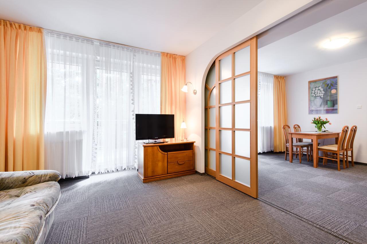Melodia Hotel Jurata Buitenkant foto